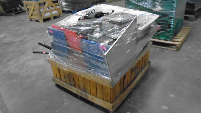 lot 4883 image: Mixed pallet Castiron Double Kitchen Sink Welding helmet replacement Lens and lots More.