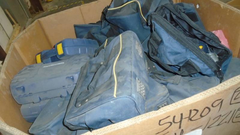 lot 4887 image: Mastercraft Misc Untested Power Tools.