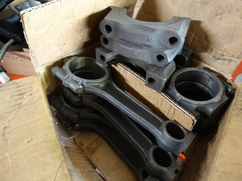 lot 936 image: Dodge 440 rods.
