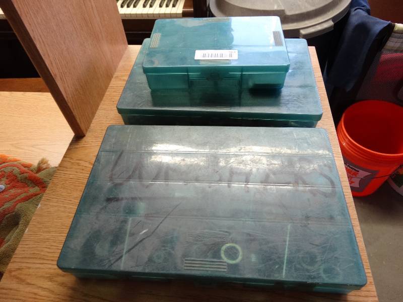 lot 963 image: Big lot of various washers and bolts in cases.