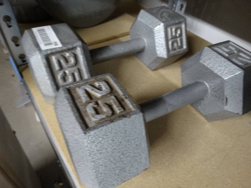 lot 996 image: 2 25lbs dumbbell set.