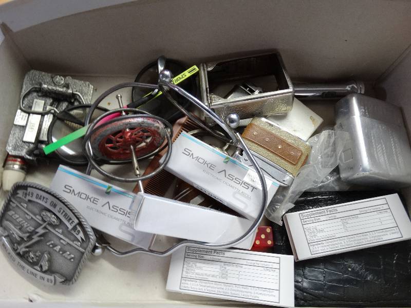 lot 1024 image: Lot of lighters and lighter equipment.