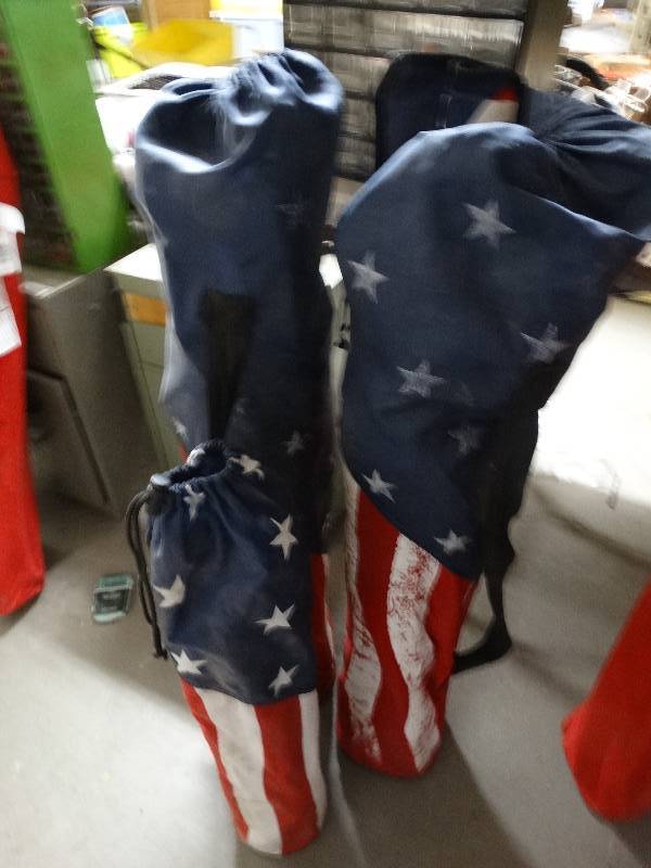 lot 1054 image: 3 American flag folding chairs. 2 adult 1 child.