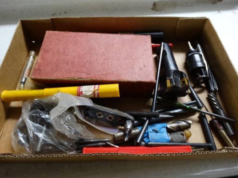 lot 1074 image: Lot of drill bits & accessories.