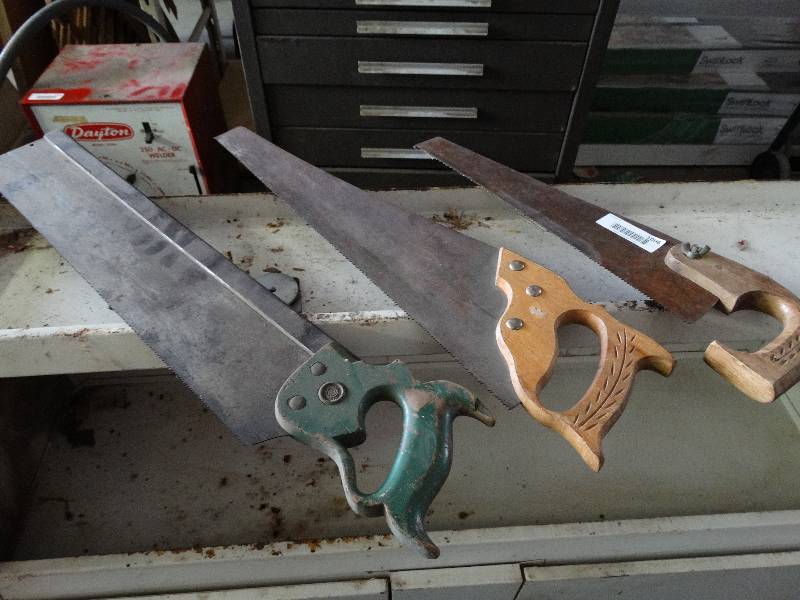 lot 1096 image: Lot of assorted hand saws.