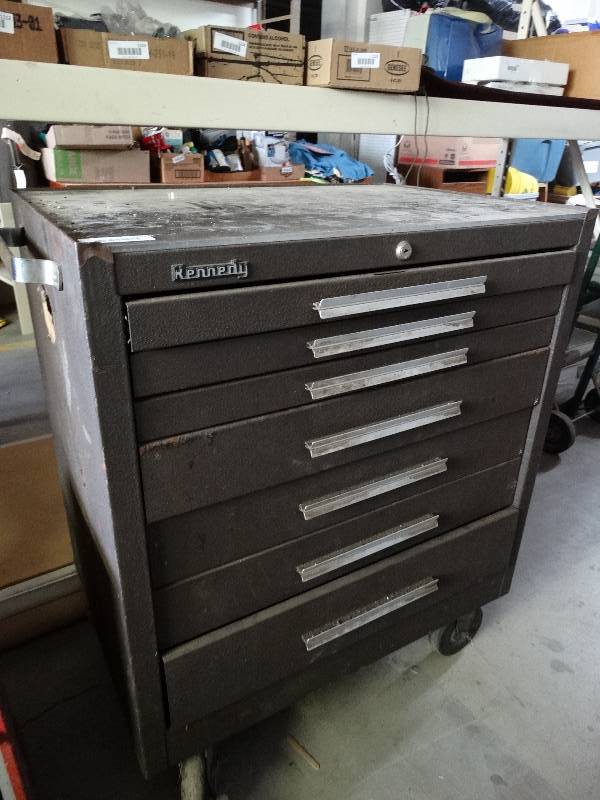 lot 1103 image: Kennedy rolling toolbox with contents.