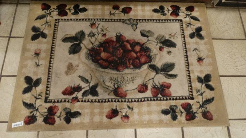 lot 158 image: Area rug