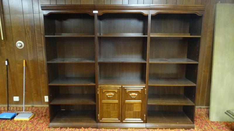 lot 177 image: 3 pc wall unit bookshelves