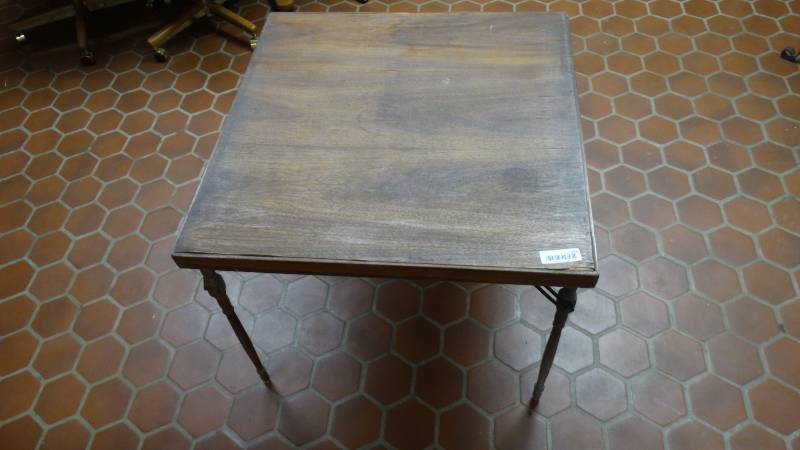 lot 181 image: Vintage square folding card table w wood legs
