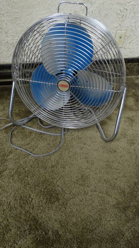 lot 216 image: Dayton fan