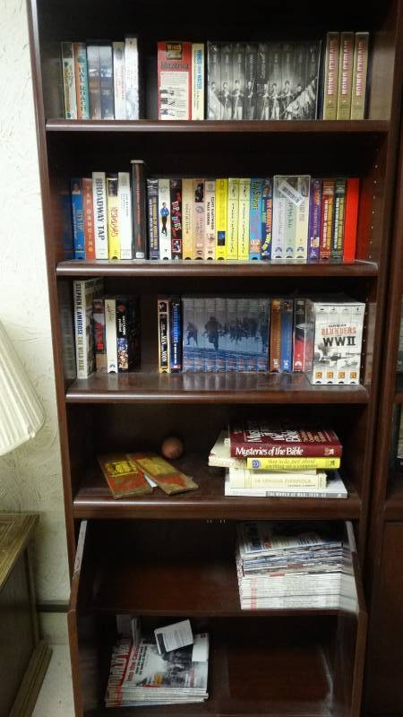 lot 263 image: Large lot of various VHS tapes- Militarywarmisc