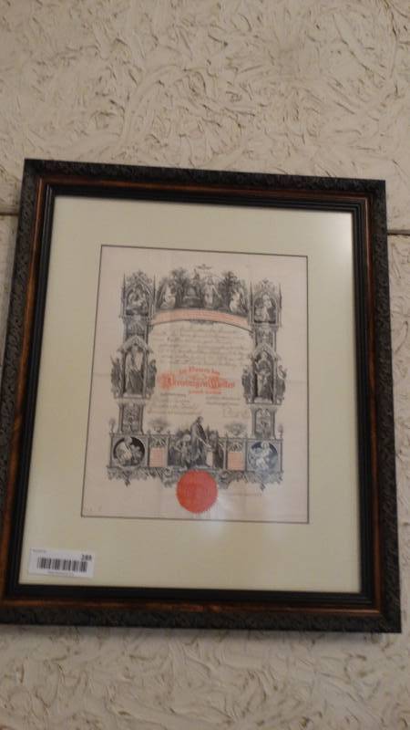 lot 289 image: Framed wall art