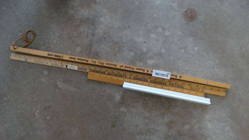 lot 349 image: Yard sticks