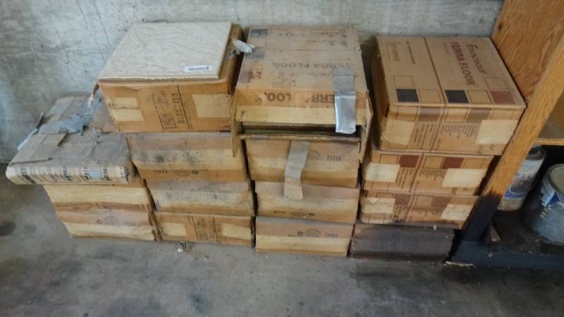 lot 355 image: Large lot of 15 boxes of ceramic tile