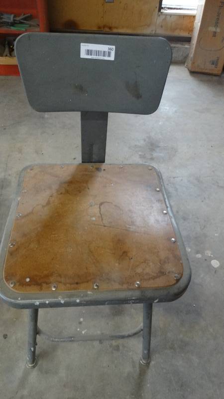 lot 360 image: Small shop stool