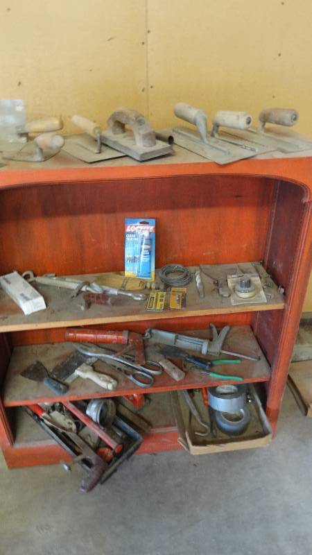 lot 372 image: Large lot of various hand tools