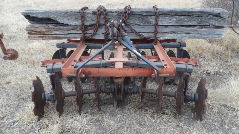 lot 382 image: 3 pt pull behind tilling disc implement