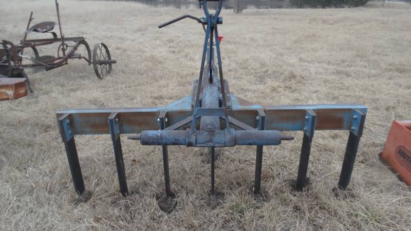 lot 385 image: 3 pt pull behind 7 tine row plow- 7ft wide