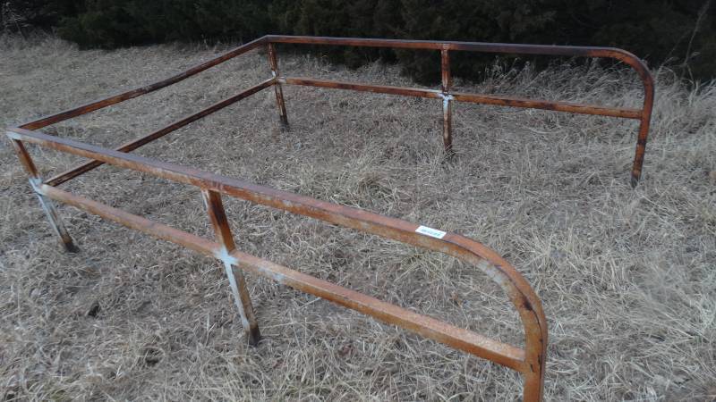 lot 397 image: Pick up truck ladder rack