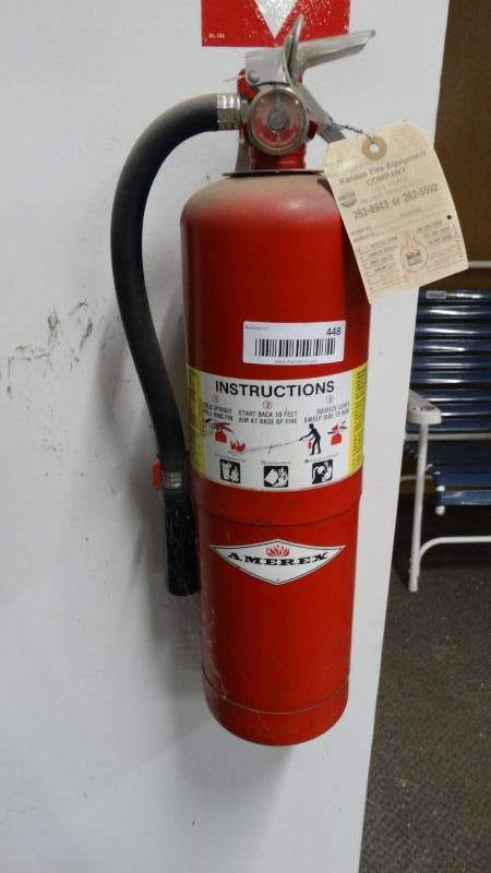 lot 448 image: Fire extinguisher