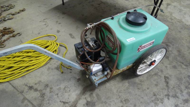 lot 454 image: W-W Grinder Inc sprayer system on wheels