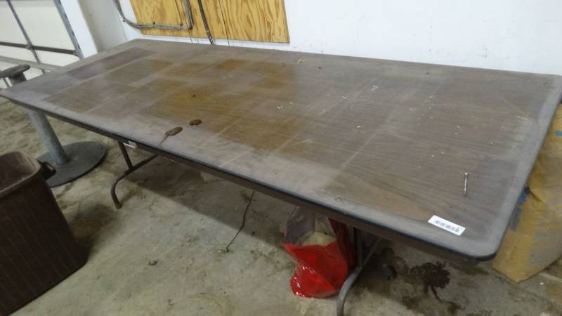 lot 471 image: 8 ft folding table