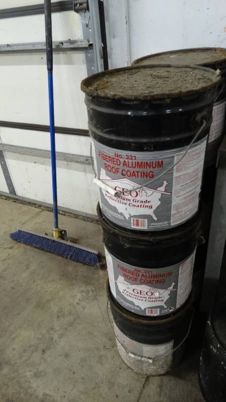 lot 484 image: 6 buckets of fibered aluminum roof coating- 5 gallon buckets