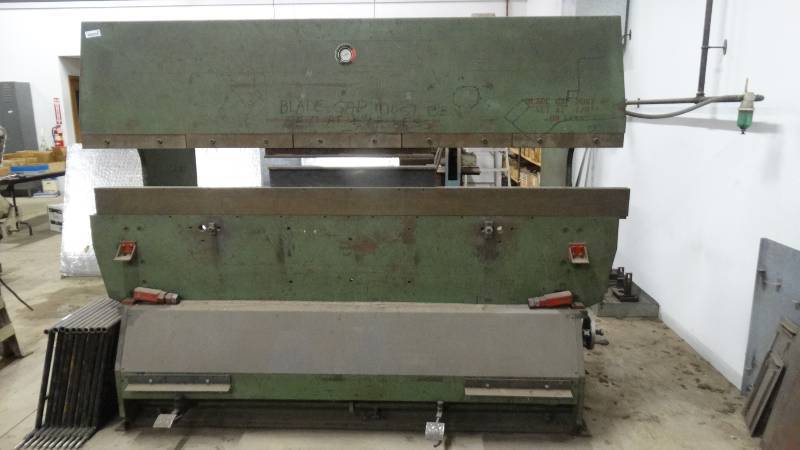lot 488 image: Pneuco commercial metal brake- Model-835- 35 ton pressbrake- 14 Gage