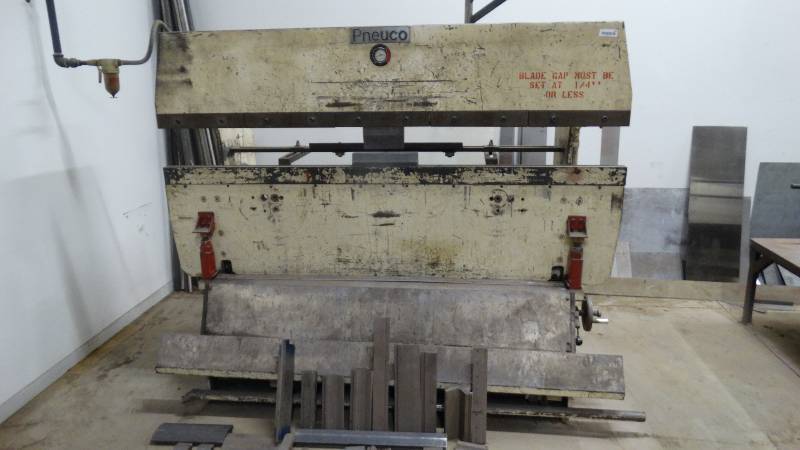 lot 493 image: Pneuco commercial metal brake- Model-615- 15 ton pressbrake- 20 Gage capacity
