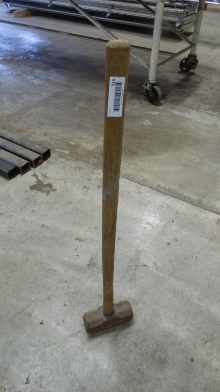 lot 515 image: Sledge hammer