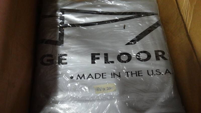 lot 520 image: Garage floor cover
