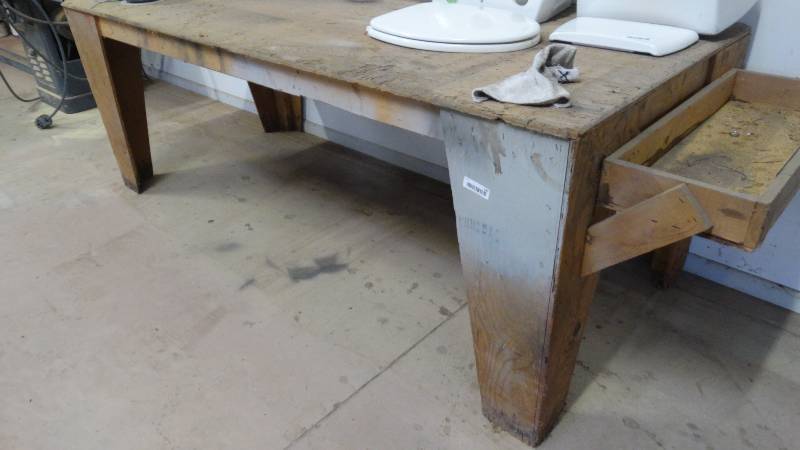 lot 545 image: Wood shop table