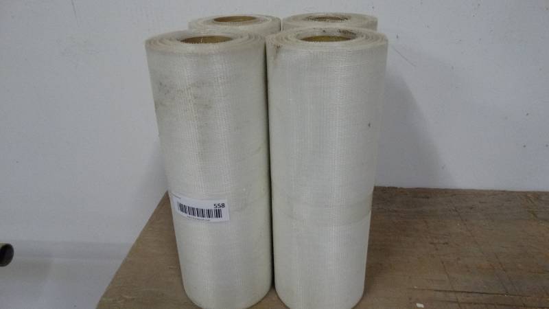 lot 558 image: 4 rolls of fiberglass screen