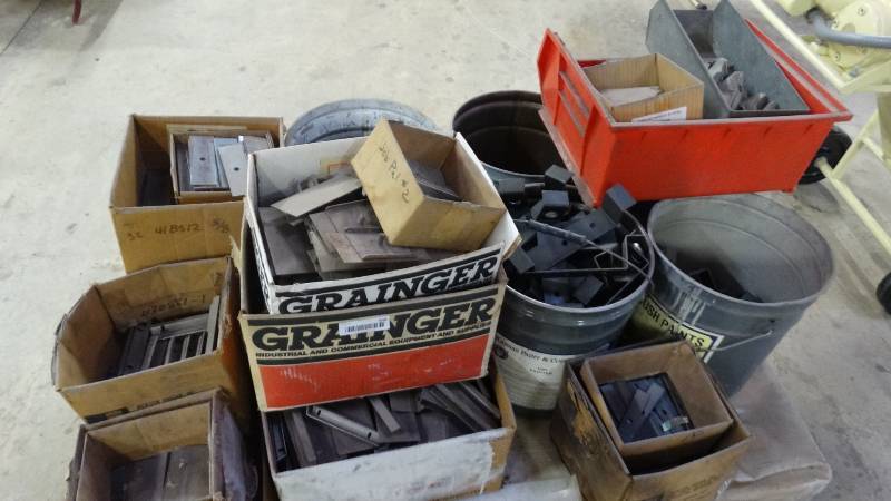 lot 569 image: Pallet of various steel parts
