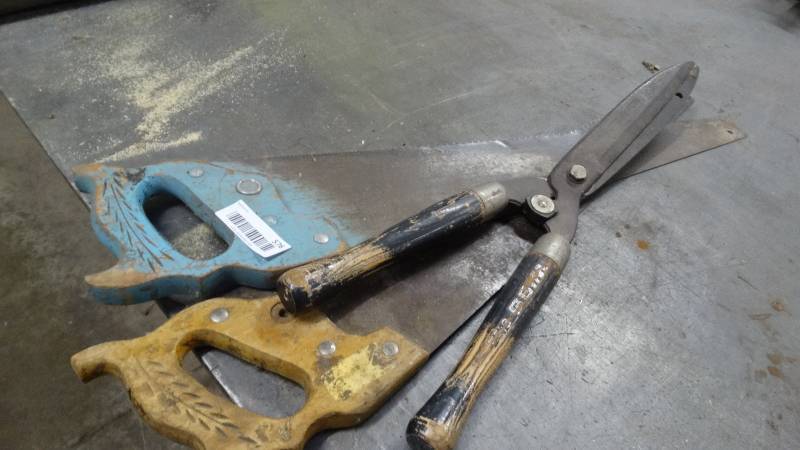 lot 576 image: 2 hand saws tree cutters