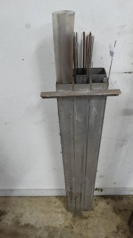 lot 581 image: Lot of brazing rod w holder