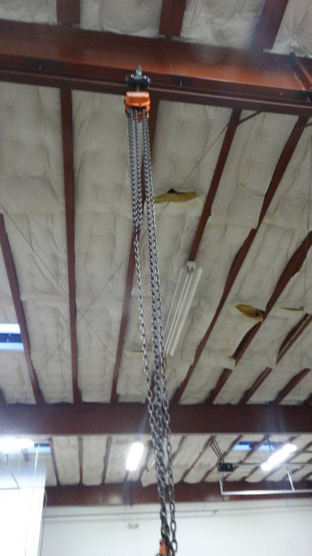 lot 603 image: Chain hoist