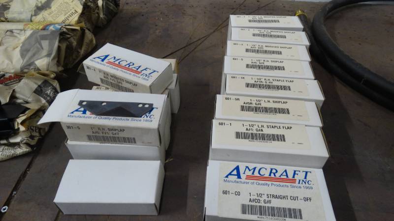 lot 605 image: Duct board cutting blades