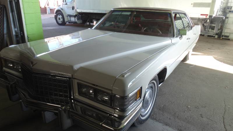 lot 2 image: 1976 Cadillac Sedan DeVille 4 door auto