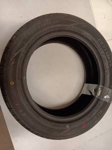 lot 15653 image: Crossmax CT-1 All Season 20555R16 94V XL Passenger Tire