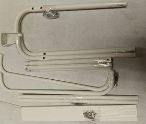 lot 15529 image: small kids clothing rack white
