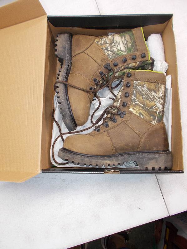 lot 4371 image: wolverine ladies boots