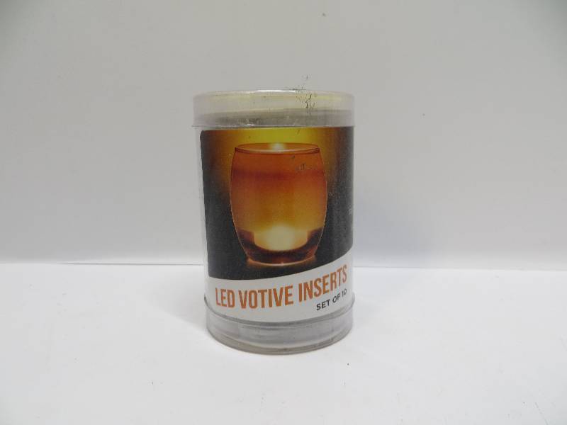 lot 1065 image: Thinkgeek LED votive inserts set of 10