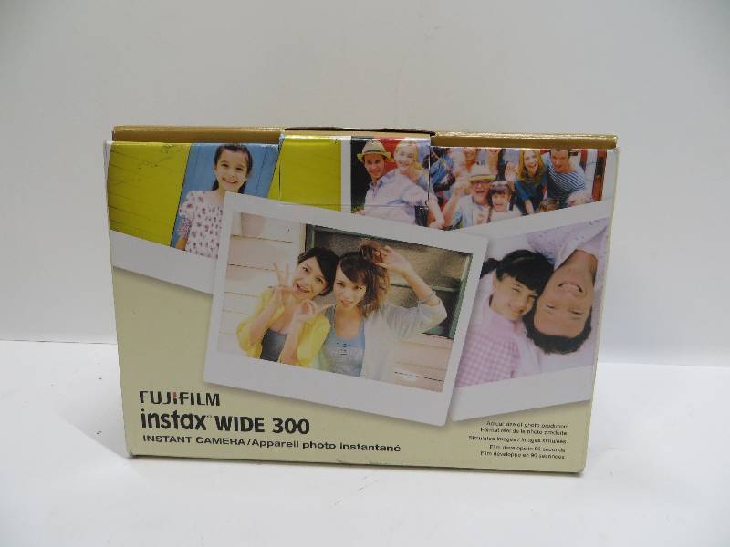 lot 1066 image: Fujifilm instawide 300