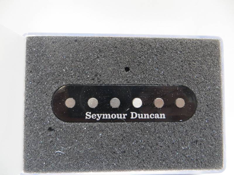 lot 1112 image: Seymour duncan vintage hot stack plus for strat STK-S7