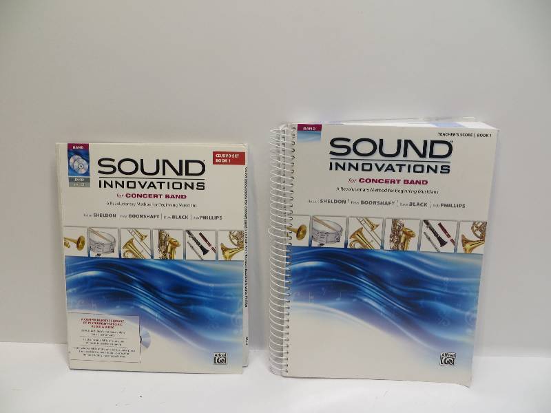 lot 1135 image: Sound innovations CDs and book