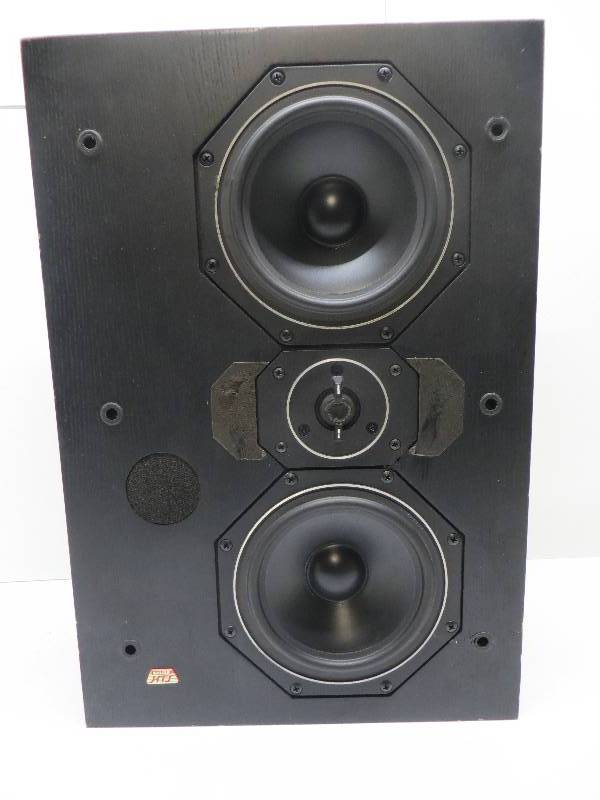 lot 1176 image: Shure HTS reference loudspeaker system HTS 680CF