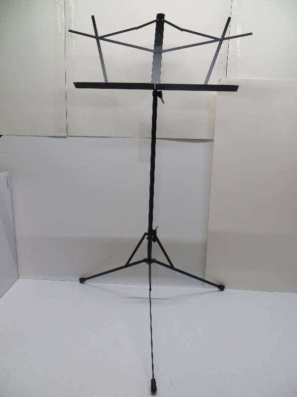 lot 1146 image: Musicians gear folding music stand