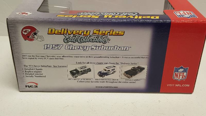 Kansas City Chiefs 1957 Chevy Suburban Ertl Collectibles 1:25 Die