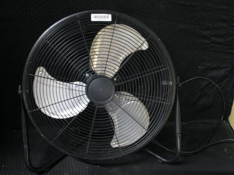 lot 240 image: Small Warehouse Fan